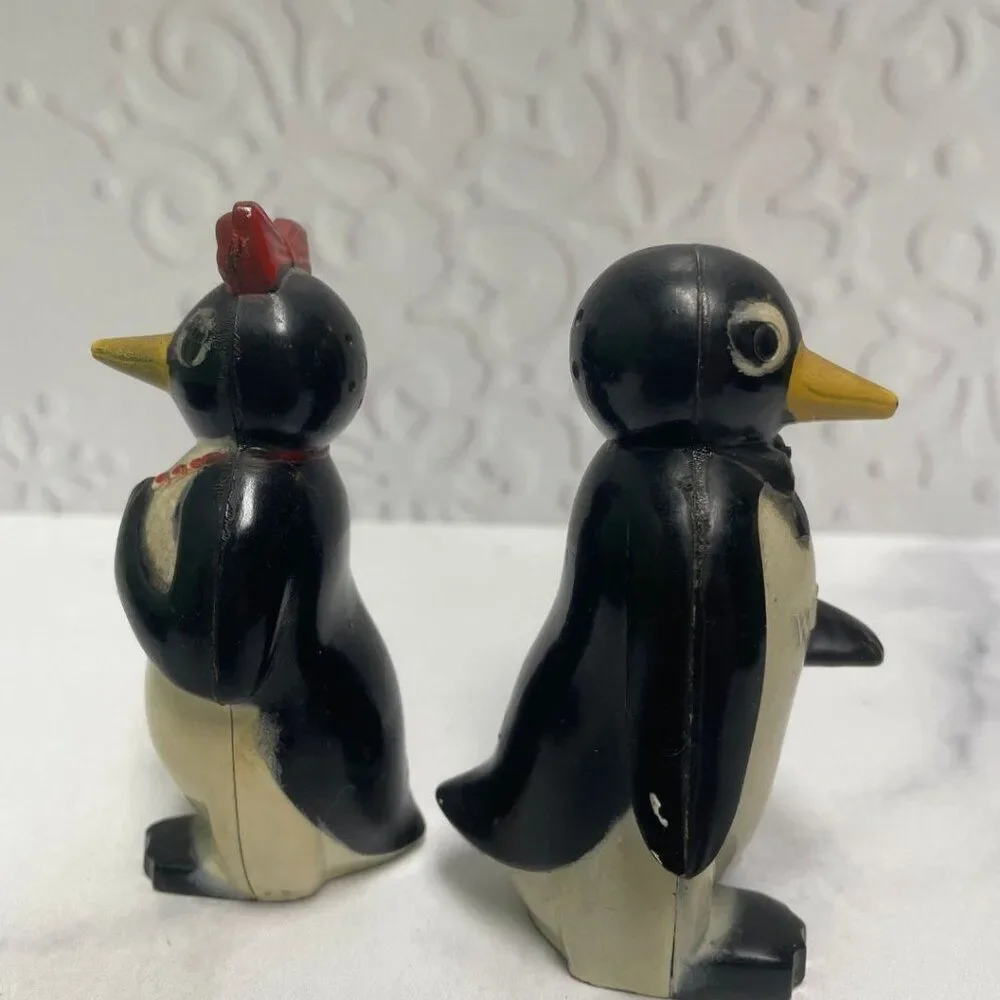 Vintage 1950's Advertising Salt & Pepper Set 'Millie & Willie' for KOOL